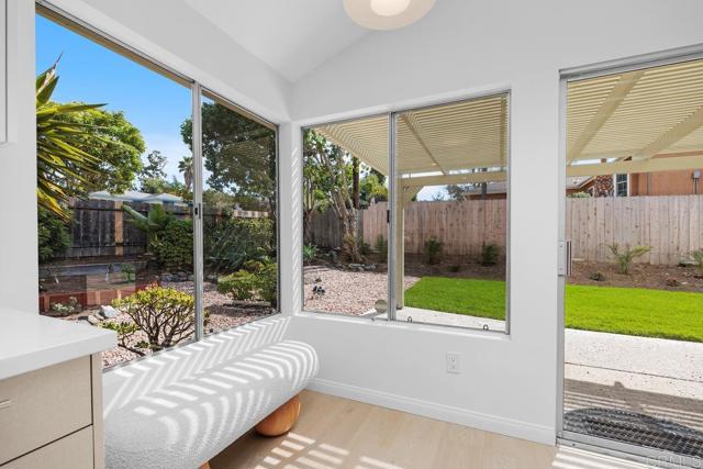 Detail Gallery Image 14 of 27 For 1549 Avenida De Las Adelsas, Encinitas,  CA 92024 - 4 Beds | 2 Baths