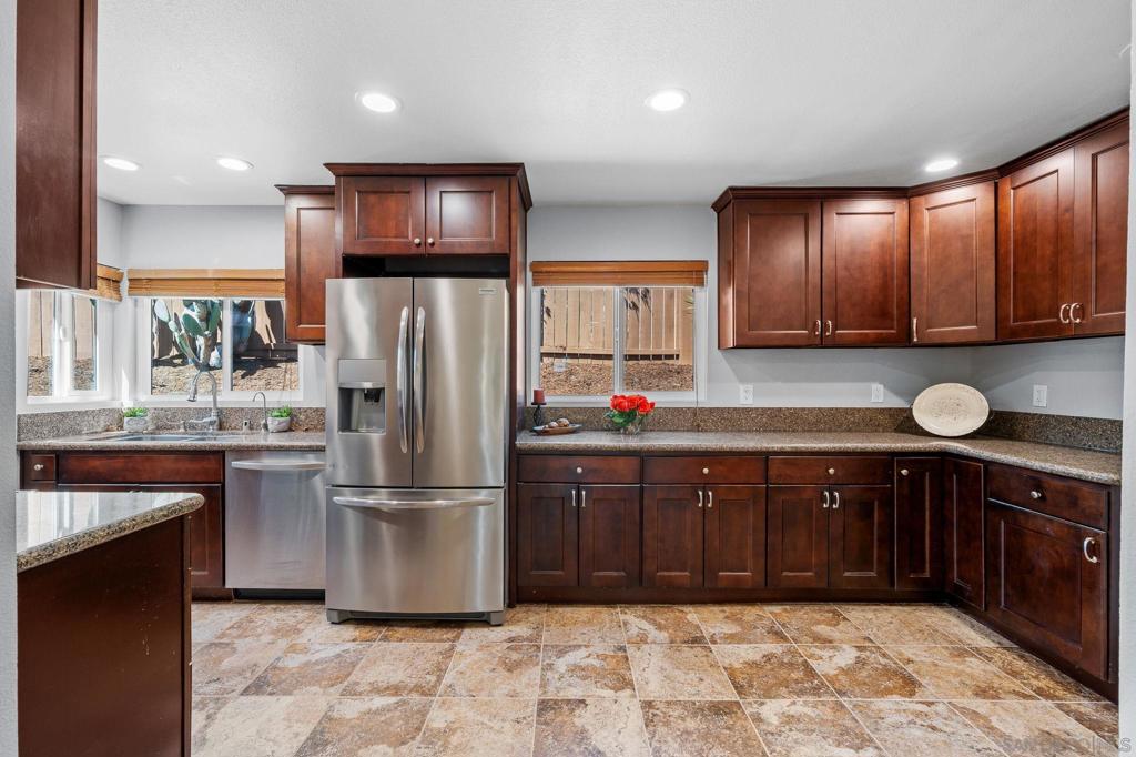 12980 Calle De Las Rosas - photo 8