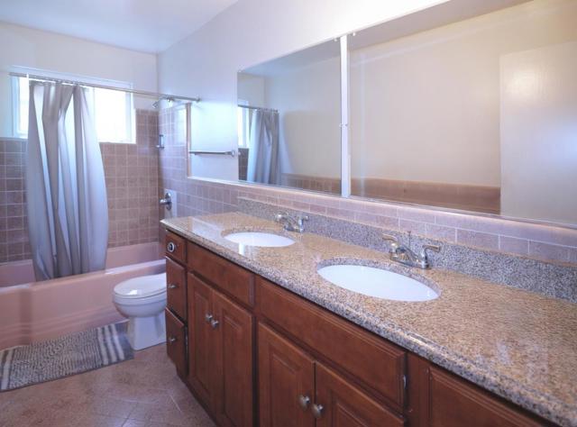 Image 13 of 43 For 309315 Oak Avenue
