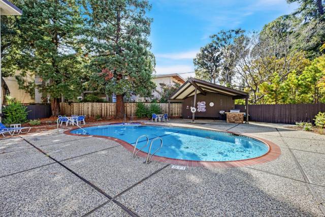 1515 Floribunda Avenue, Burlingame CA: https://media.crmls.org/mediaz/c91cbae1-a537-4c96-9603-58711378d30f.jpg