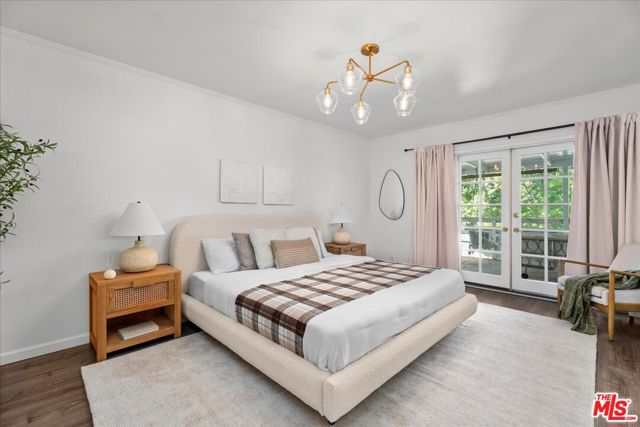 4104 Saugus Avenue, Sherman Oaks CA: https://media.crmls.org/mediaz/c91d1489-860b-43e0-b097-7d24f04823ce.jpg