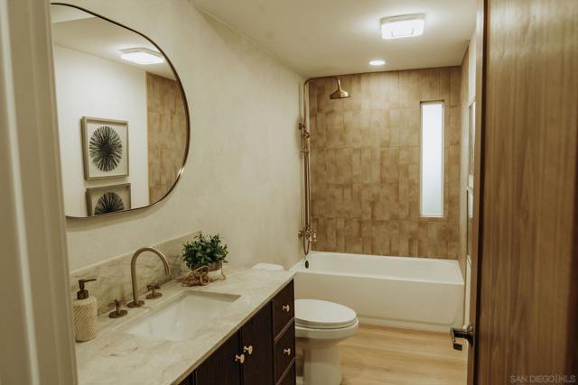 2143 Caminito San Martin, La Jolla CA: https://media.crmls.org/mediaz/c91db65b-30db-4f6e-b8cf-3c10549c7466.jpg