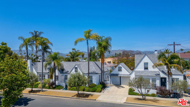 500 N Alta Vista Boulevard, Los Angeles CA: https://media.crmls.org/mediaz/c91db7a0-6082-4be4-a4f6-dd1f8b73e8ce.jpg