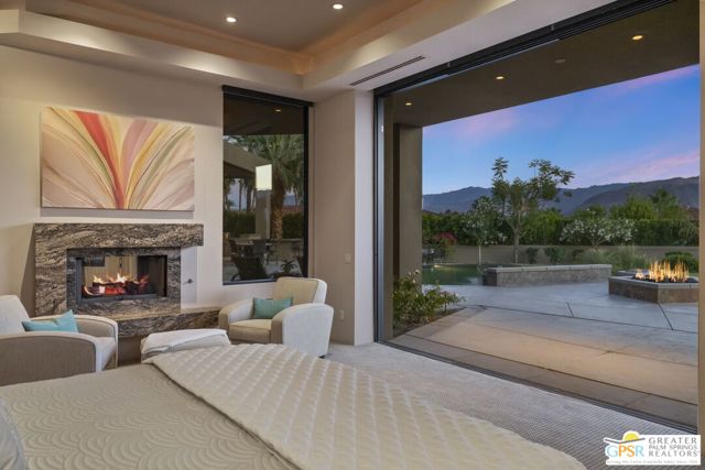 4 Paradise Cove Court, Rancho Mirage CA: https://media.crmls.org/mediaz/c91e127d-57dd-4965-b841-40670e2999f5.jpg