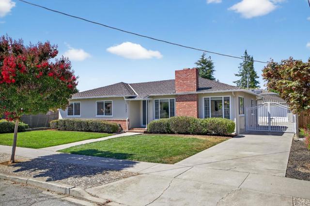 1737 Blackford Lane, San Jose CA: https://media.crmls.org/mediaz/c91e2bfa-ee0c-4b75-af13-37ae31465762.jpg