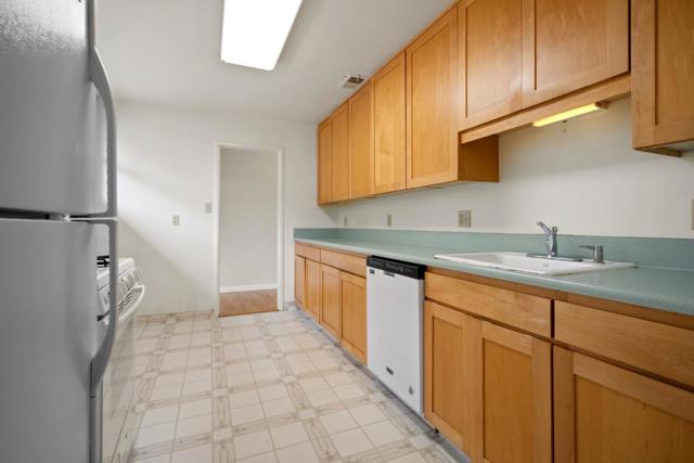 928 Corona Drive, Pacifica CA: https://media.crmls.org/mediaz/c91ece7e-9968-403c-895e-16a89978480a.jpg