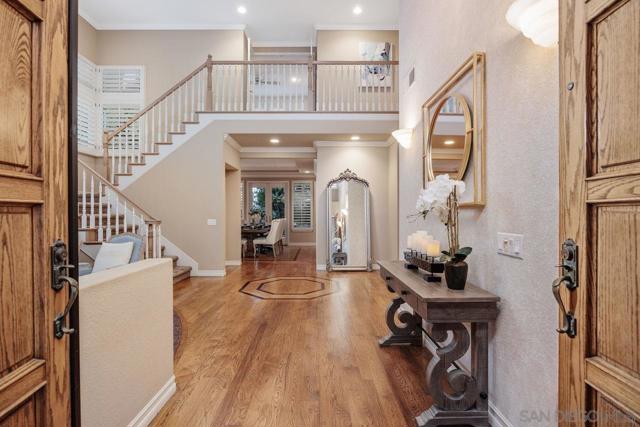 4798 Thurston Pl, San Diego CA: https://media.crmls.org/mediaz/c91f26a9-7243-4aa3-ac9b-086a762d0c56.jpg