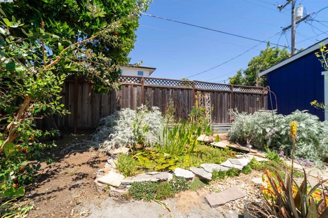 Image 41 of 48 For 4677 Piper St