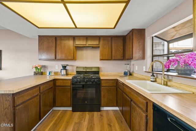 Detail Gallery Image 8 of 32 For 4451 Costa De Oro, Oxnard,  CA 93035 - 4 Beds | 2 Baths