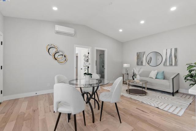 12763 Camrose Ave, Saratoga CA: https://media.crmls.org/mediaz/c9212e4b-1e09-45a6-bdd5-336533b27f58.jpg
