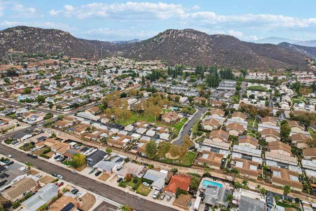 10220 Princess Sarit Way, Santee CA: https://media.crmls.org/mediaz/c921c5e1-3cde-4ad9-95ad-acd526ea11d9.jpg