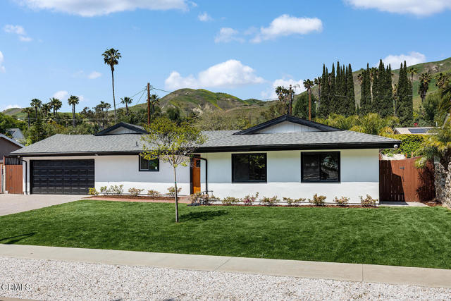 Detail Gallery Image 1 of 1 For 10035 Jimenez St, Sylmar,  CA 91342 - 3 Beds | 3 Baths