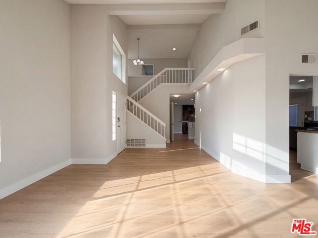 37740 Duffel Street, Palmdale CA: https://media.crmls.org/mediaz/c9224563-595a-4d94-8fdb-9c85a6296050.jpg