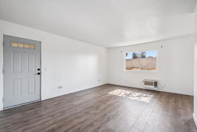 Detail Gallery Image 9 of 18 For 4402 Delta St #23,  San Diego,  CA 92113 - 2 Beds | 1 Baths