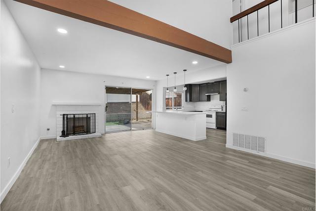 Detail Gallery Image 2 of 32 For 2588 Pennington, San Diego,  CA 92139 - 3 Beds | 3 Baths