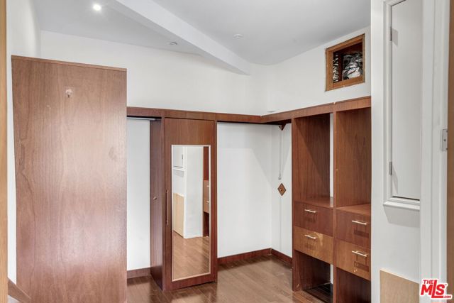 3200 Oakley Drive, Los Angeles CA: https://media.crmls.org/mediaz/c923a59f-3443-47a5-b68d-737841c365cb.jpg