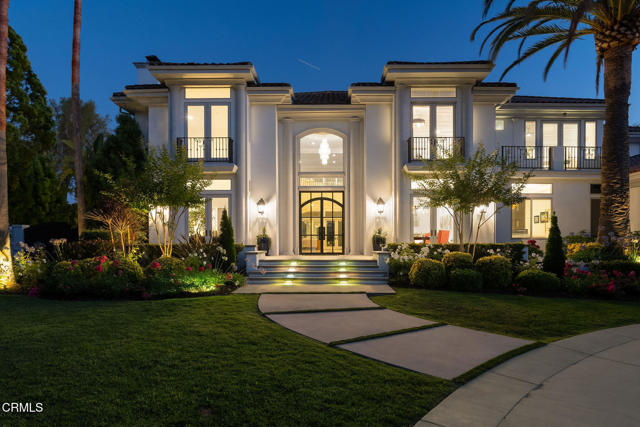 1069 Corte Barroso, Camarillo CA: https://media.crmls.org/mediaz/c923d827-00a9-4452-b46e-c9221b4e1229.jpg