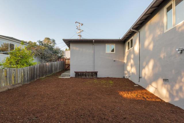 2331 Buena Vista Avenue, Belmont CA: https://media.crmls.org/mediaz/c9249744-f323-48eb-82b4-83a69ad500cd.jpg