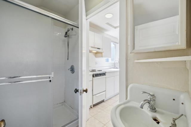 399 13th Avenue, Santa Cruz CA: https://media.crmls.org/mediaz/c925222f-e62f-4cf4-8453-aab3e192ea56.jpg