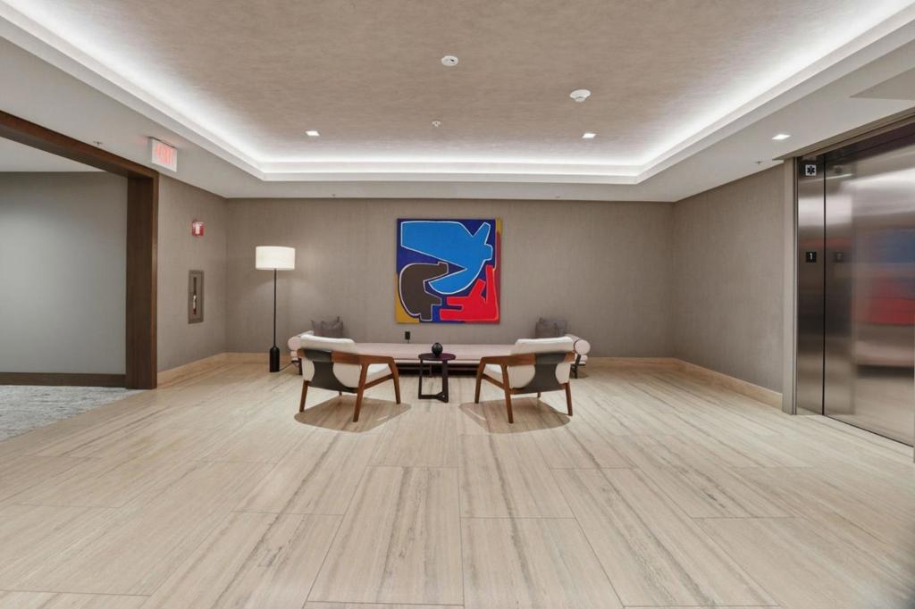 https://media.crmls.org/mediaz/c92698d5-575c-4888-b626-97205650489c.jpg?preset=X-Large