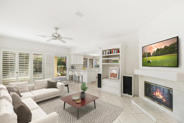 2 Vistara Drive, Rancho Mirage CA: https://media.crmls.org/mediaz/c9278e1f-0bbe-40bf-b6c2-312f4f508a94.jpg