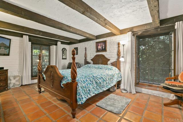 Image 37 of 71 For 6036 Rainbow Heights Road