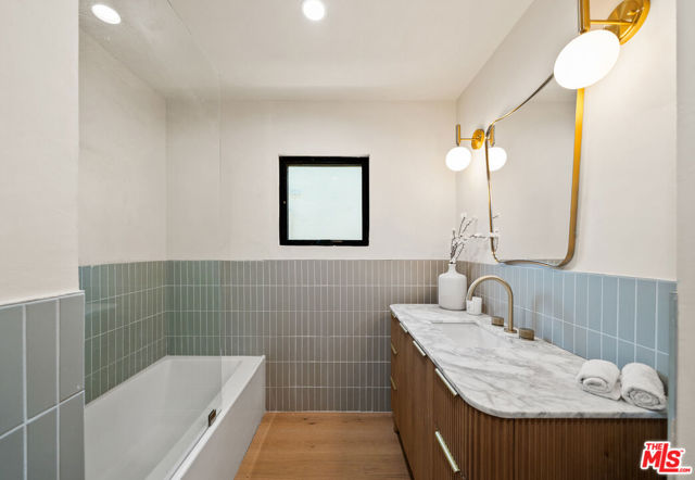 14742 Weddington Street, Sherman Oaks CA: https://media.crmls.org/mediaz/c92891ac-49d4-4407-81a6-aaf065d9f894.jpg