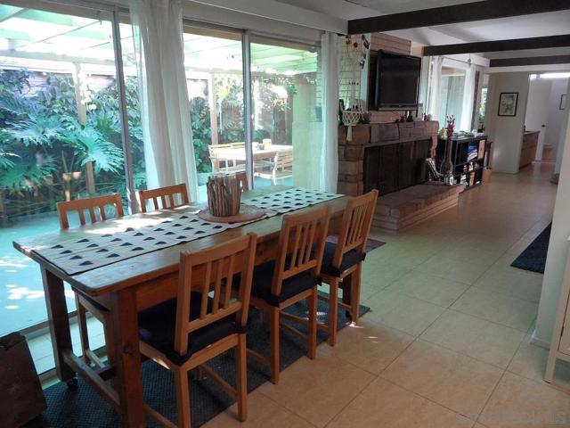 1631 Cypress Ave, San Diego CA: https://media.crmls.org/mediaz/c928de00-bc85-4f01-bf30-07b45734385a.jpg