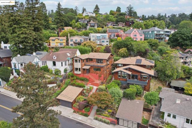 1075 Spruce Street, Berkeley CA: https://media.crmls.org/mediaz/c928fa98-0d4e-44d4-be57-ed3cf67f076c.jpg