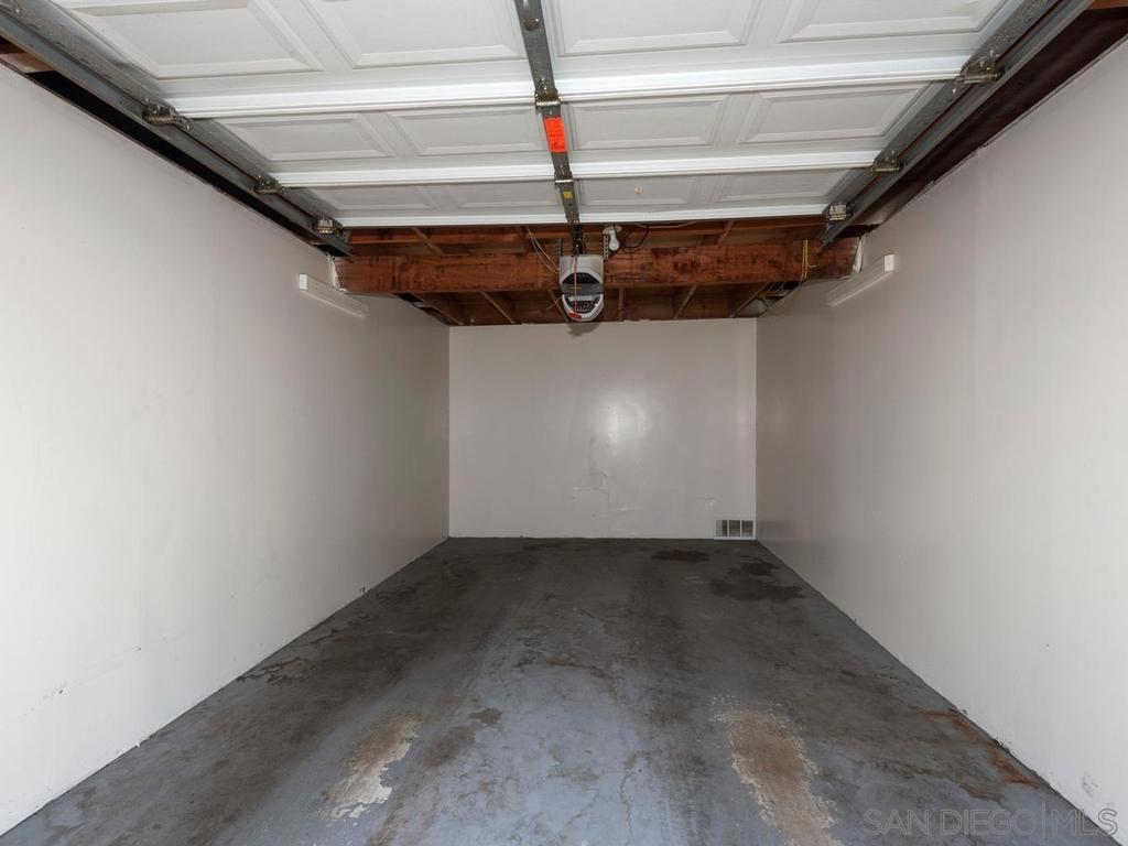 2094 Grand Ave - photo 19