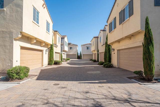 Detail Gallery Image 15 of 51 For 1817 Casa Torre Way, Chula Vista,  CA 91915 - 5 Beds | 3 Baths