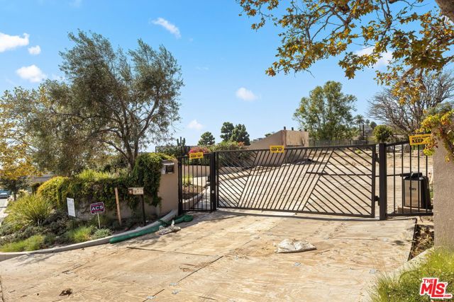 827 Lachman Lane photo 13