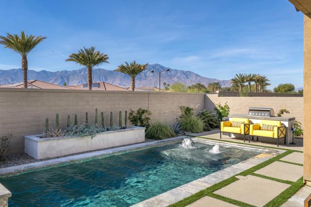 15 Tannin, Rancho Mirage CA: https://media.crmls.org/mediaz/c92bd2d6-7368-4dc2-9ea4-bbbdb959a903.jpg