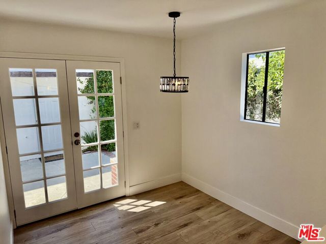 641 N Martel Avenue, Los Angeles CA: https://media.crmls.org/mediaz/c92c2d0f-a1c2-46ed-84d4-be364ff5d5f7.jpg