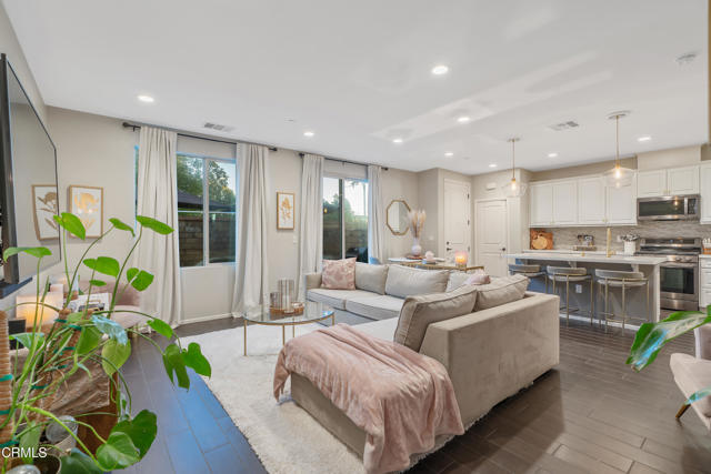 Detail Gallery Image 9 of 52 For 3350 E Yountville Dr #7,  Ontario,  CA 91761 - 3 Beds | 2/1 Baths