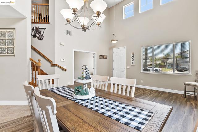 150 Ridge Crest Ct, Oakley CA: https://media.crmls.org/mediaz/c92ec15a-553a-4d1f-bc0e-f4298eea8b04.jpg