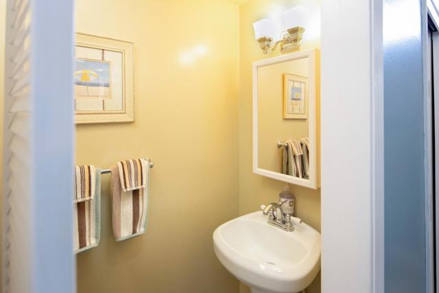 1267 Ocean View Boulevard, Pacific Grove CA: https://media.crmls.org/mediaz/c92ef637-3bfc-4c56-b6e5-e281b743c0fc.jpg
