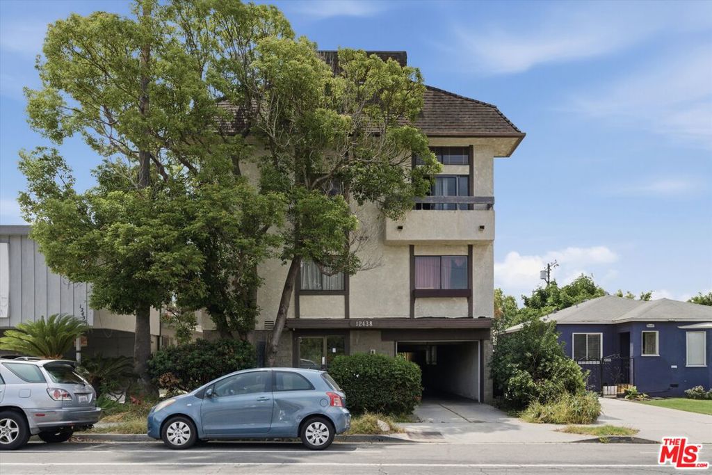 12438 Short Avenue #3