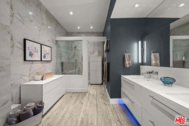 MLS #25615433 image #15