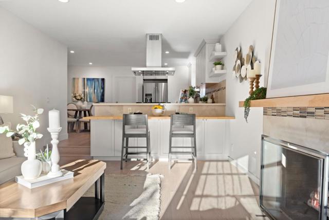 626 Harvester Drive, Foster City CA: https://media.crmls.org/mediaz/c930c888-ec56-41a9-ac80-757bf219c646.jpg