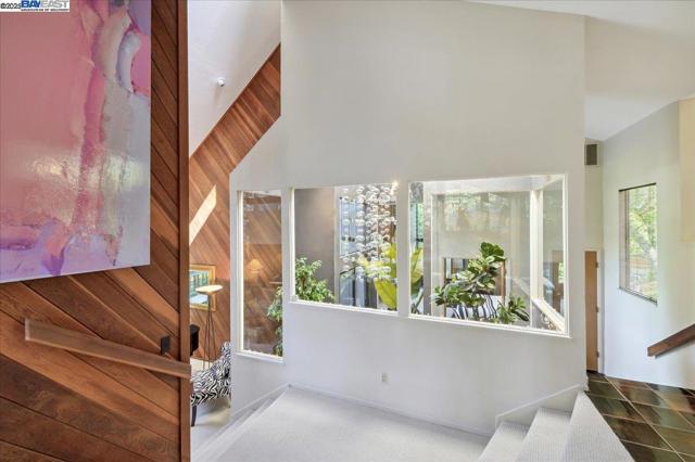 391 Oak Ln, Pleasanton CA: https://media.crmls.org/mediaz/c9310595-fdf2-45b1-b277-65d7334616e4.jpg