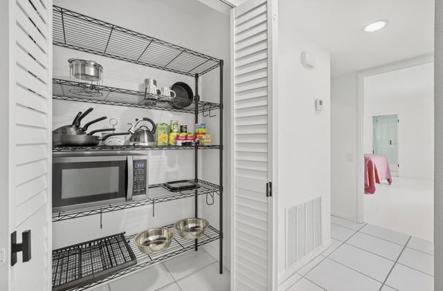 2440 S Linden Way #B, Palm Springs, CA 92264