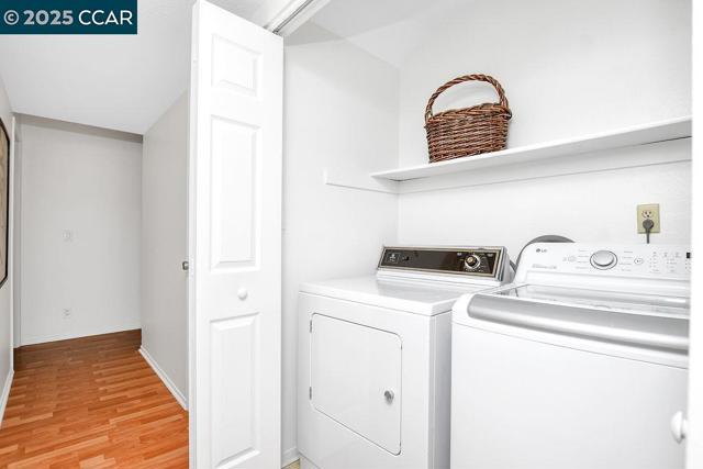 4782 Starflower Dr, Martinez CA: https://media.crmls.org/mediaz/c93154c2-15e6-449f-9627-df7fdae9435b.jpg