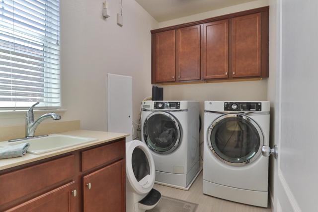 16752 San Clemente Lane, Morgan Hill CA: https://media.crmls.org/mediaz/c93190ed-5587-4acb-8fe5-7101fd98f03d.jpg