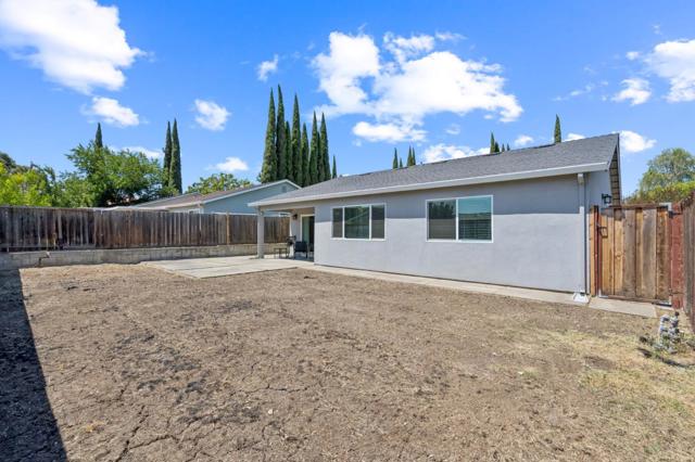 61 Galleon Way, Pittsburg CA: https://media.crmls.org/mediaz/c931b36a-b999-4bfd-b404-e00a4b7bc9ee.jpg