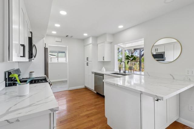 Detail Gallery Image 6 of 20 For 13565 Pequot Dr, Poway,  CA 92064 - 3 Beds | 2 Baths