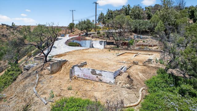 375 W Highland Drive, Camarillo CA: https://media.crmls.org/mediaz/c9329200-c86d-4a08-9e0d-5338ecab66a9.jpg
