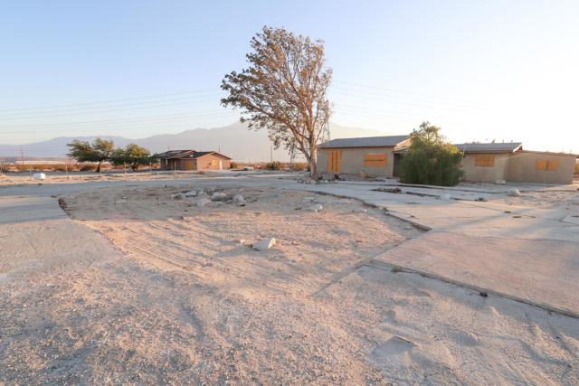 64665 Thumb Drive, Desert Hot Springs CA: https://media.crmls.org/mediaz/c93341af-9e16-4894-86ed-92e797a6d93c.jpg