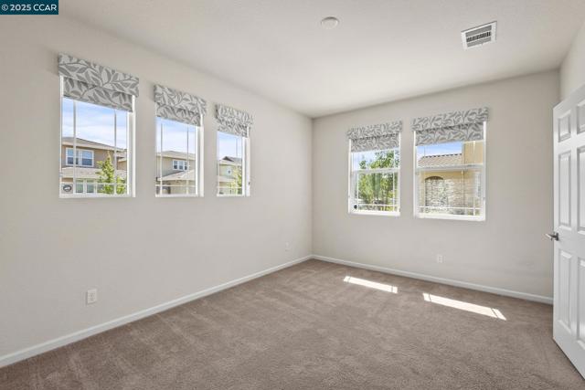 589 W Huntington Ave, Mountain House CA: https://media.crmls.org/mediaz/c933ea8e-d201-48b8-aa26-871e4f7221e3.jpg