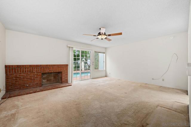 13810 Riverhead Ct, San Diego CA: https://media.crmls.org/mediaz/c9340f00-2222-4ff4-a4ec-5049fc2fb8ed.jpg